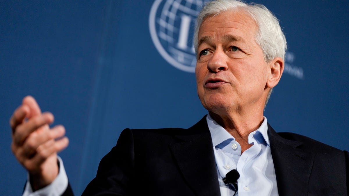 Jamie Dimon on the 2 biggest risks to the economy right now