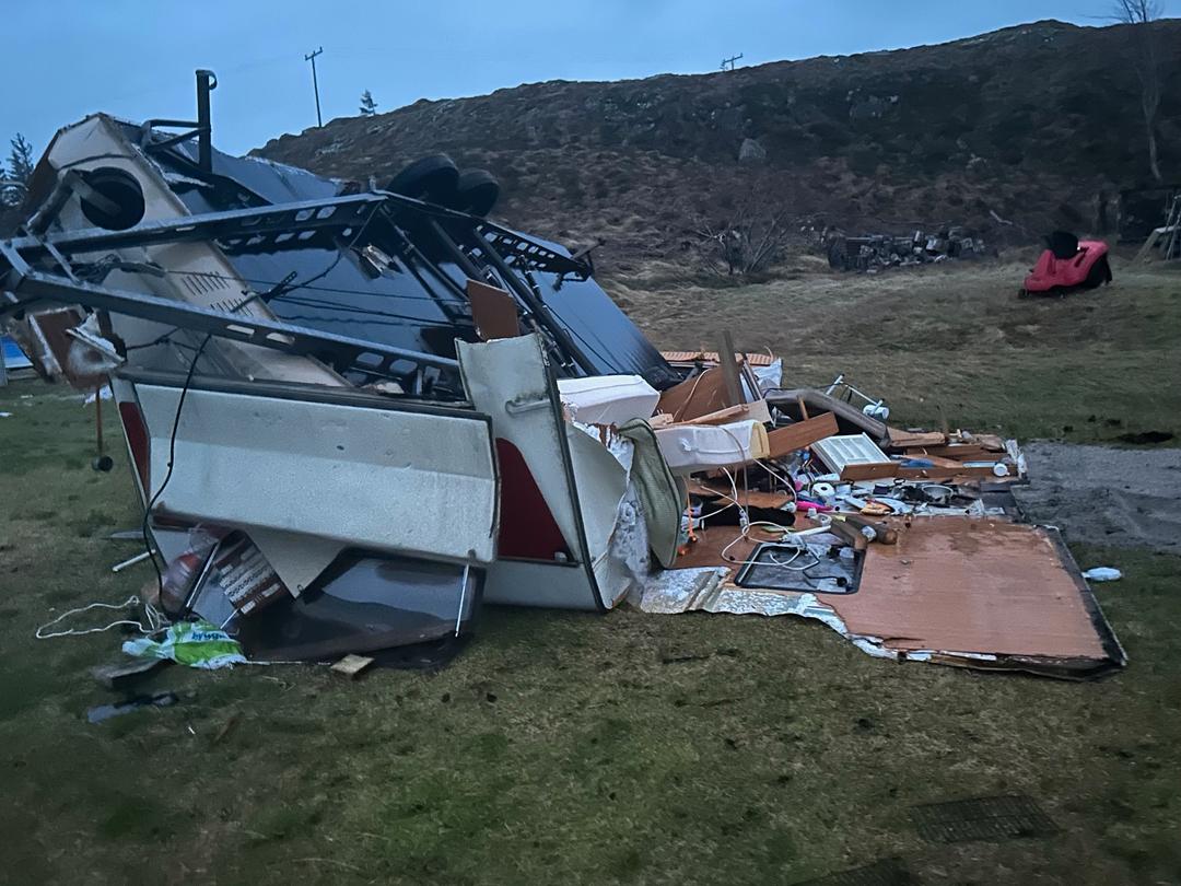 Kraftig vind og uvær i Midt-Norge: – Voldsomme kast