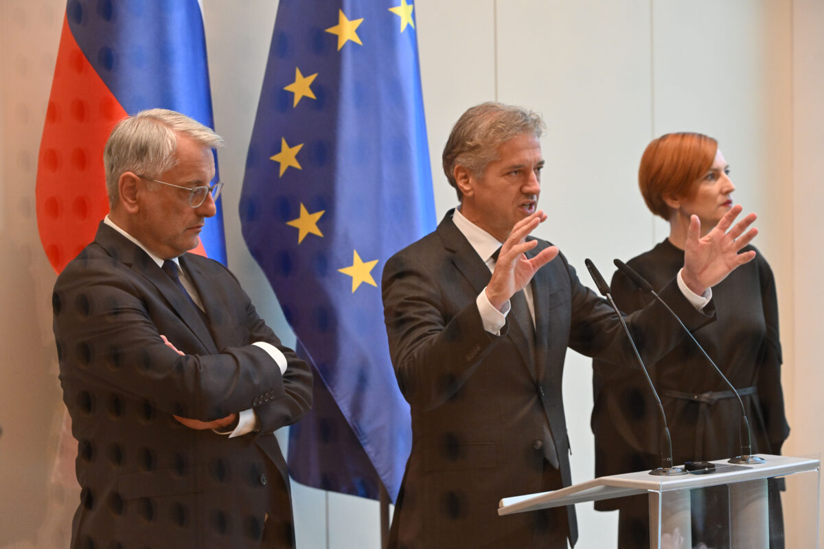 Koalicija bo predstavila prvi referendumski zakon. Kaj se bo zgodilo z ostalimi?