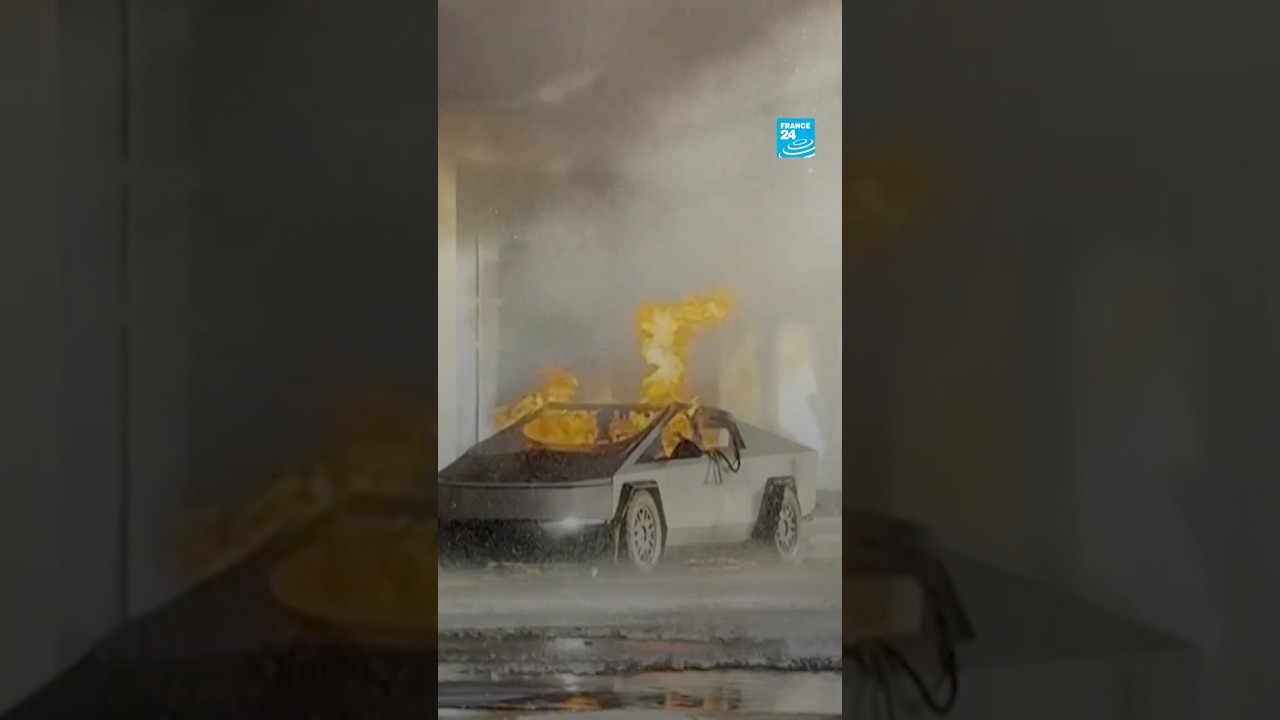💥 Un véhicule Cybertruck de #Tesla devant un hôtel #Trump à Las Vegas  • FRANCE 24