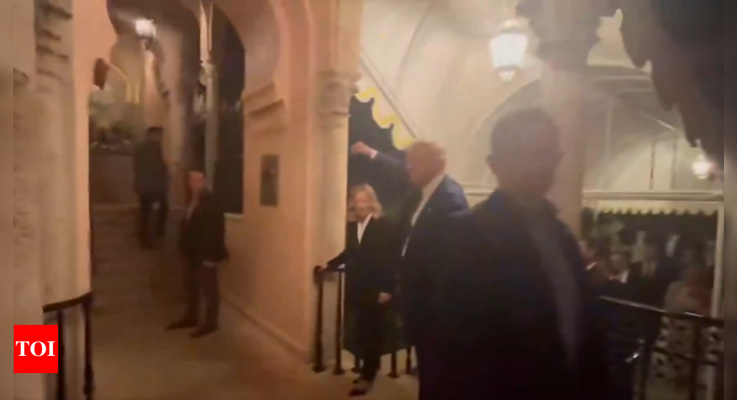 Italy's Georgia Meloni meets Donald Trump in surprise visit to Mar-a-Lago