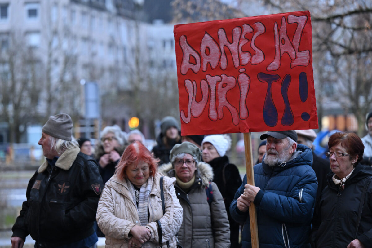 Nov protest proti kanalu C0 pred upravno enoto: "Ostali bomo brez pitne vode"