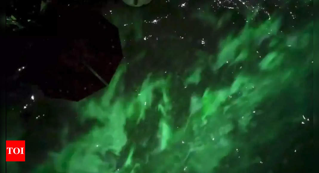 NASA Astronaut's jaw-dropping video of aurora from space will leave you speechless! |