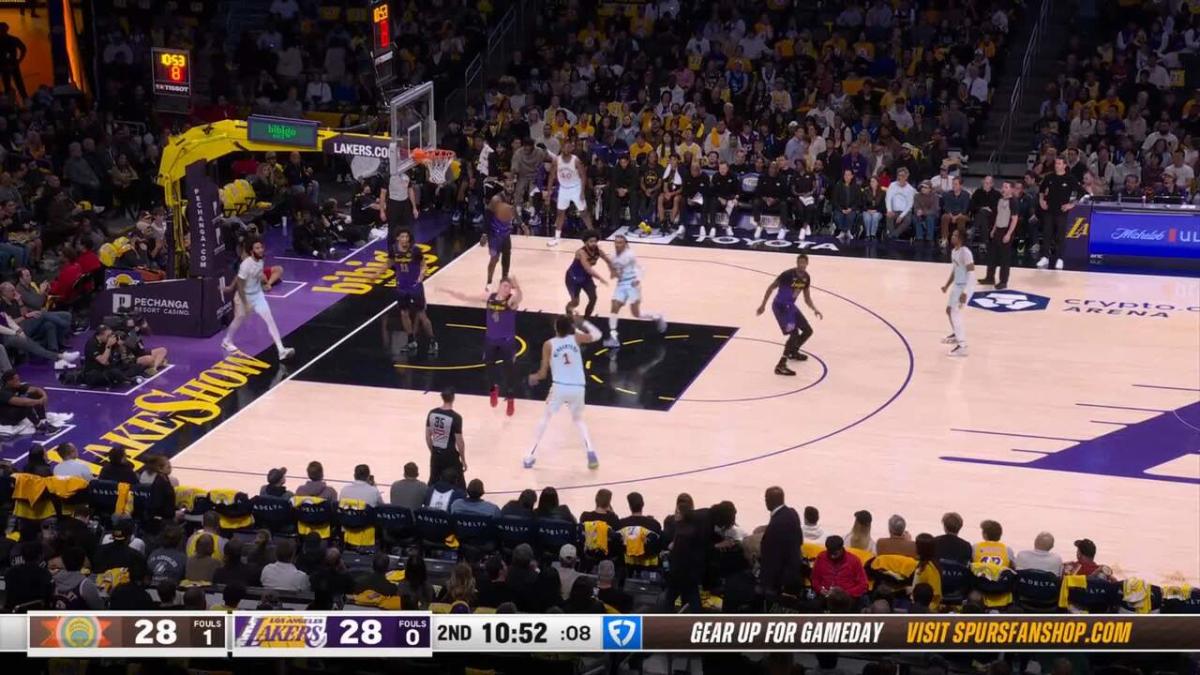 Stephon Castle slams it home