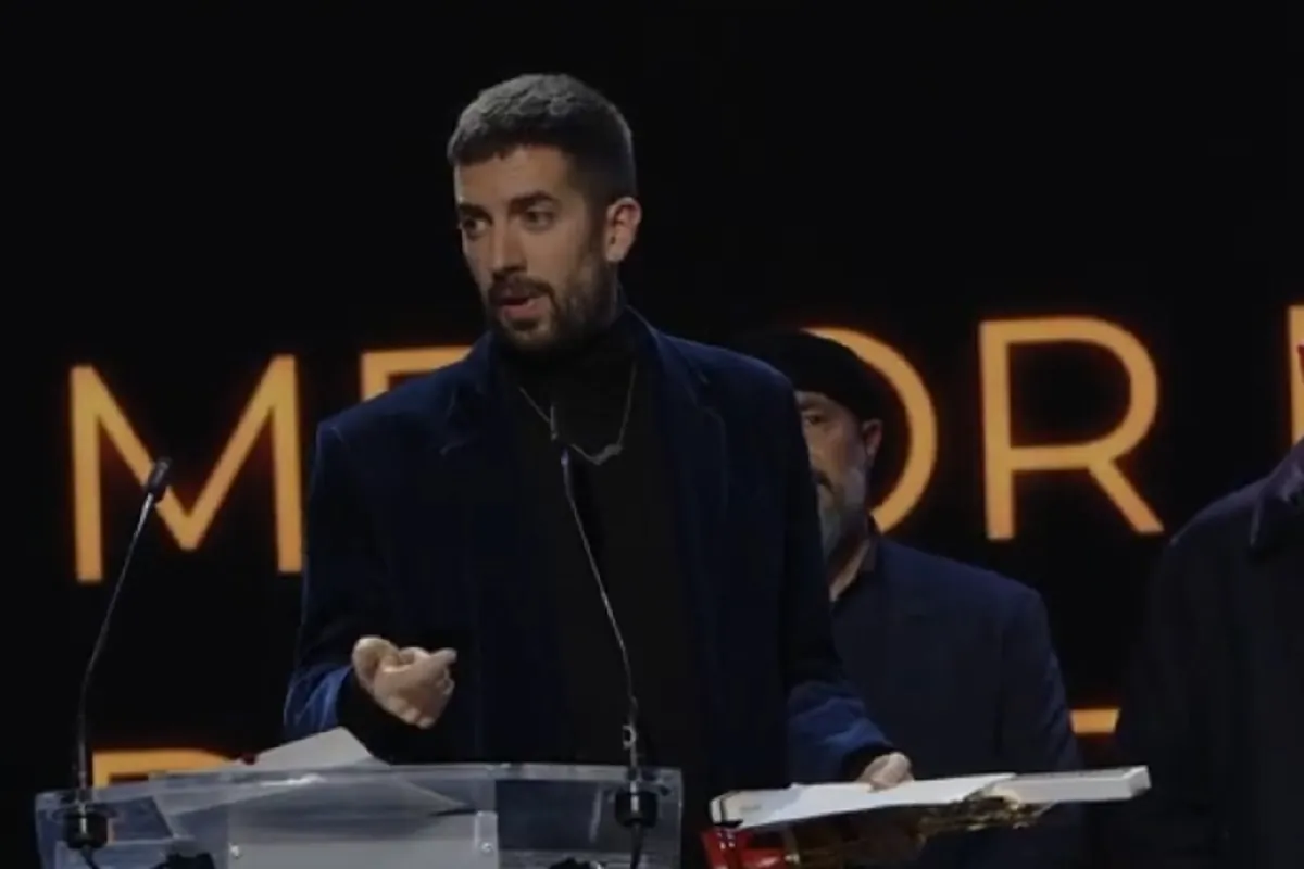 ¿Quiere David Broncano firmar la paz con Pablo Motos?: el inesperado agradecimiento a El Hormiguero tras arrasar La Revuelta en los Premios Iris