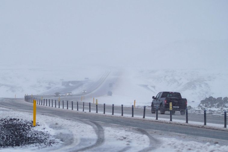 Warning that black ice may form on wet roads
