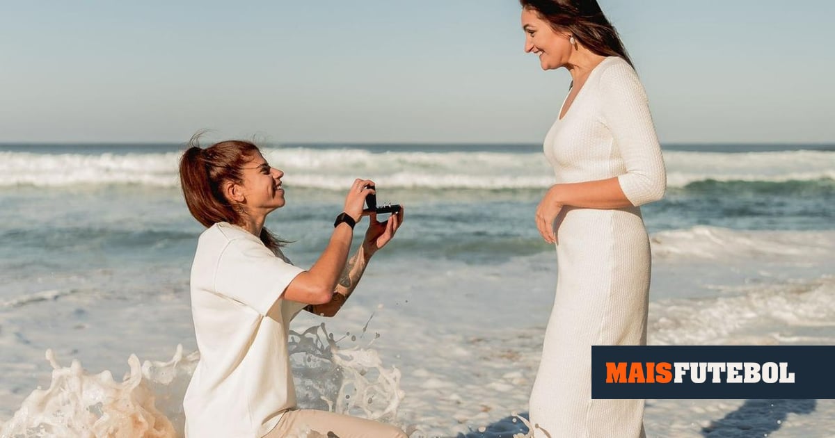 FOTO: guarda-redes da Seleção feminina pede a namorada em casamento
