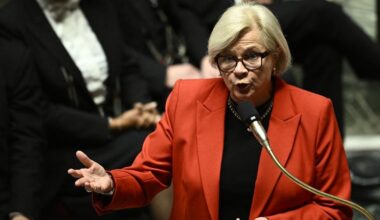 Le gouvernement remet sur la table les 7 heures de travail «gratuit» par an