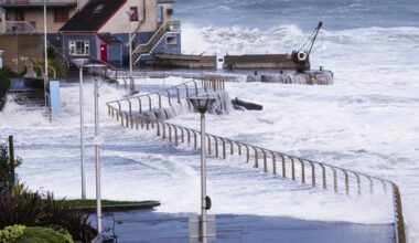 Storm Éowyn: Amber weather warning issued for Northern Ireland