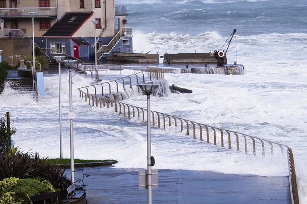 Storm Éowyn: Amber weather warning issued for Northern Ireland