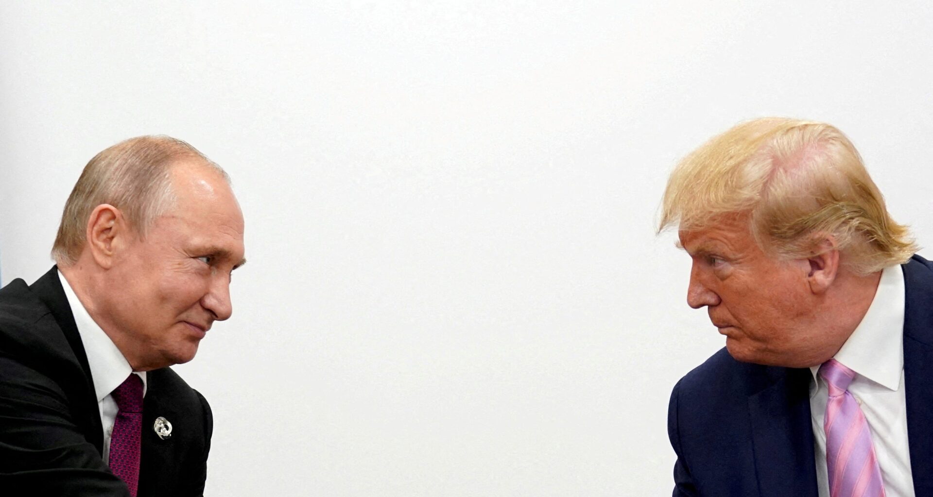 Trump threatens tariffs on Russia if Putin won't end Ukraine war
