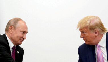 Trump threatens tariffs on Russia if Putin won't end Ukraine war