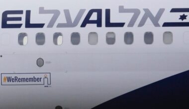 Israel suspends commercial flights to Paphos in Cyprus, reasons unspecified