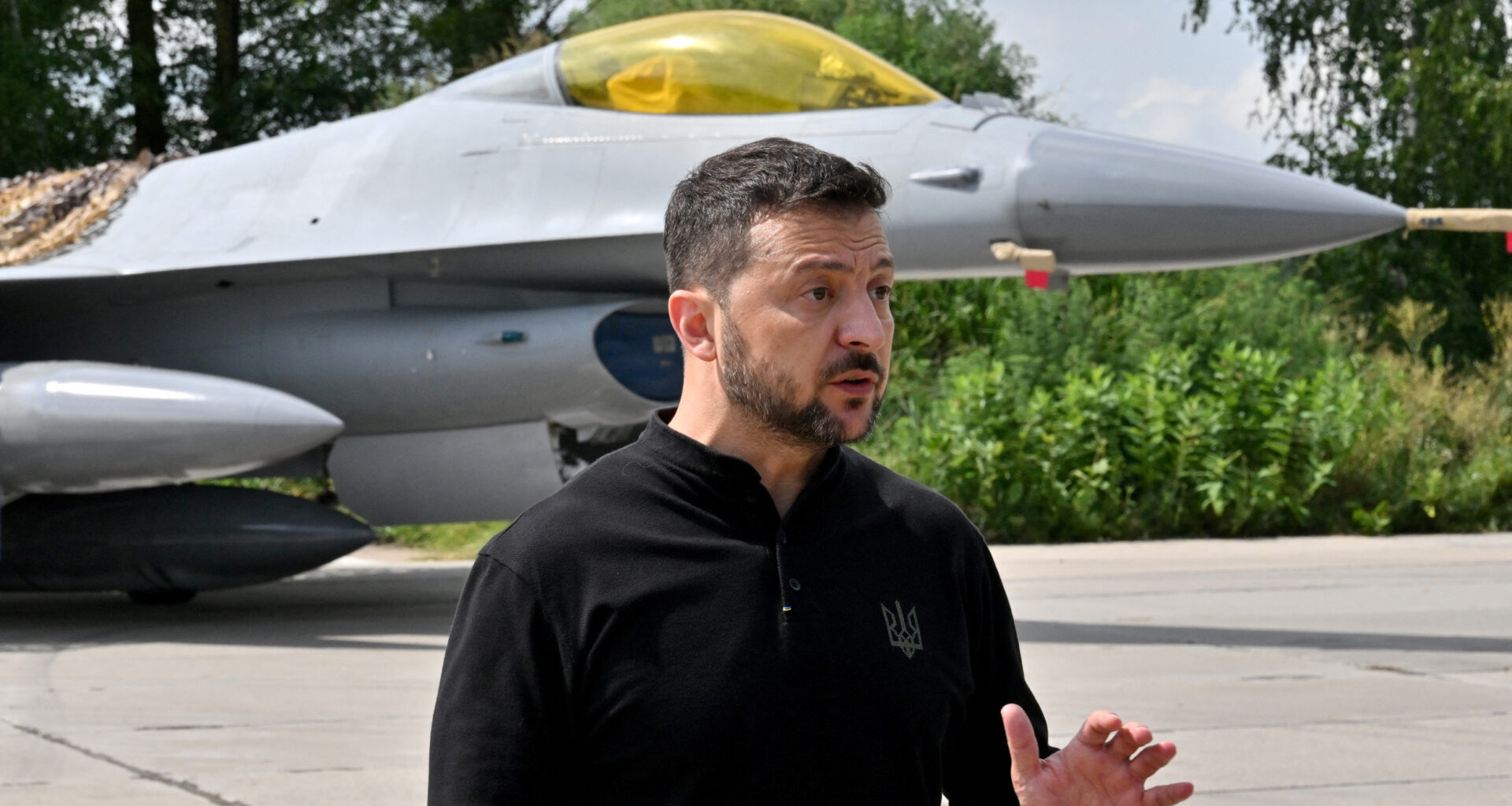 Volodymyr Zelensky seen with F-16