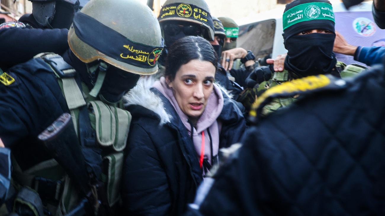 Geisel: Zwei Deutsch-Israelis unter acht von der Hamas freigelassenen Geiseln