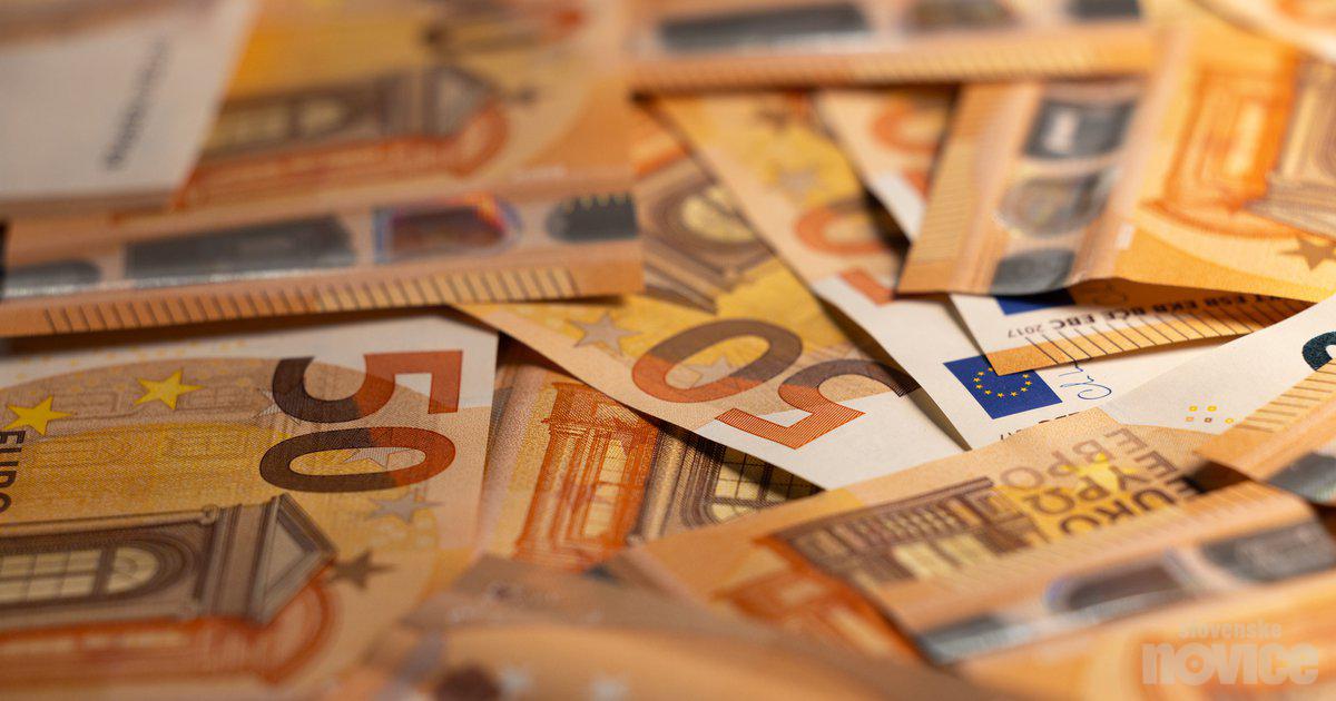 Država se je zadolžila za milijardo evrov