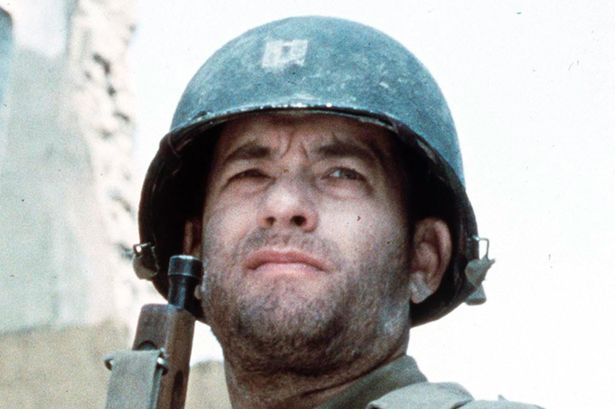 Film Saving Private Ryan
starring Tom Hanks in scene