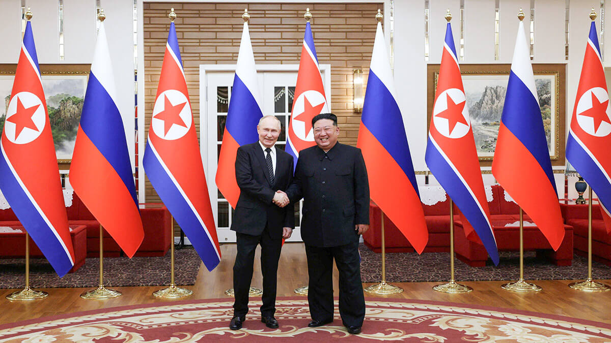 El presidente de Rusia, Vladimir Putin, y el líder de Corea del Norte, Kim Jong Un, se reúnen en Pyongyang, Corea del Norte, el 19 de junio de 2024 - SPUTNIK/ GAVRIIL GRIGOROV via REUTERS
