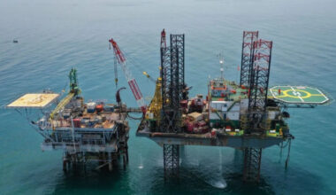 Govt wants exported crude oil to go to domestic refineries instead