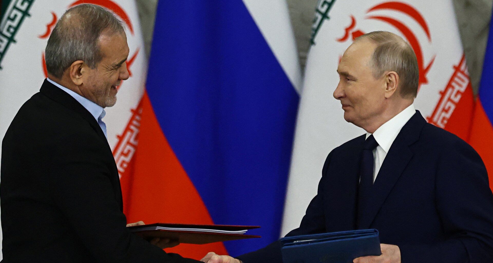 Analysis: Russia, Iran strengthen alliance after Syria setback | Politics News