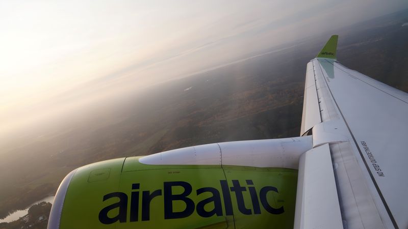 Lufthansa signs deal to receive up to 10% stake in Latvia's airBaltic -January 29, 2025 at 02:06 pm EST