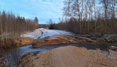 Severe flooding washes away two minor roads in southwest Estonia | News