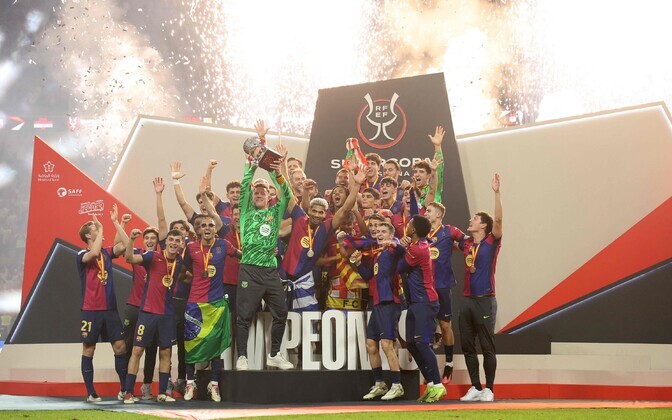 Reali alistanud Barcelona võitis 15. korda Hispaania superkarika | Jalgpall