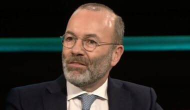 Schlagabtausch mit Lanz: EU-Politiker erklärt, wer bei Asyl ganz Europa nervt | Politik