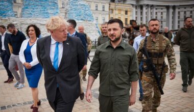 Johnson kallar Vladimir Putin för ”jävla idiot”