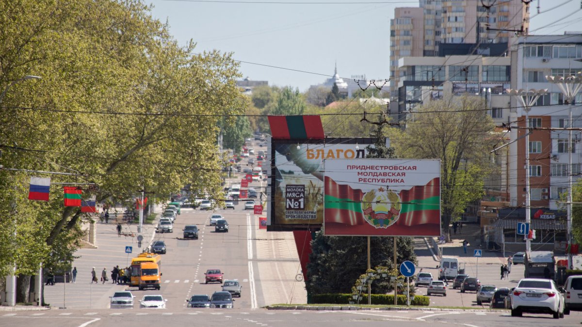 Russian gas cutoff shuts down industry in breakaway Moldovan region