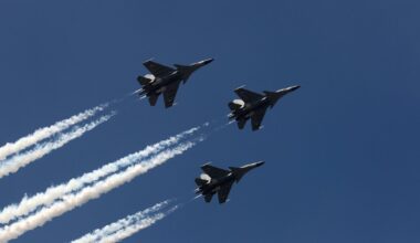 Iran says has acquired Russian-made Sukhoi 35 fighter jets