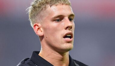 Southampton sign Denmark midfielder Gronbaek on loan
