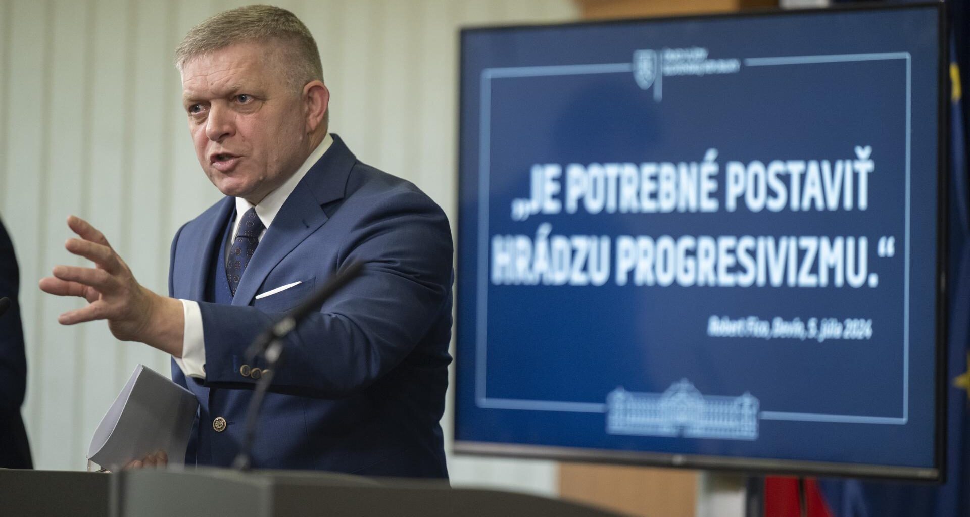 Zvrátenosti prišli na Slovensko zo západu, sloboda z východu, hovorí Fico a spochybňuje Zelenského