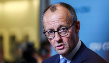 German opposition's chancellor candidate backs free trade talks with Trump
