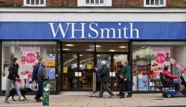 WHSmith, Sainsbury's and Iceland stores closing in February - full list | UK | News