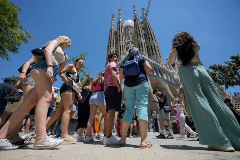 Spanish economy shines in 2024 with 3.2% growth