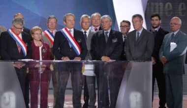 French Socialist lawmaker Dominique Lefebvre, chairman of the Parliamentary Committee for a Democratic Iran (CPID) in the National Assembly, addresses rally for Iran Freedom