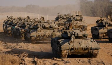 Deal mit Terrorgruppe Hamas: Kommen heute israelische Geiseln frei? | Politik