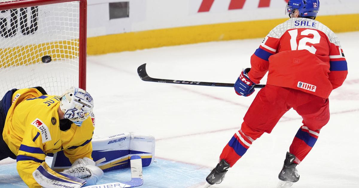 Czechia beats Sweden 3-2 in 14th round of shootout in world junior hockey 3rd-place game | National Sports