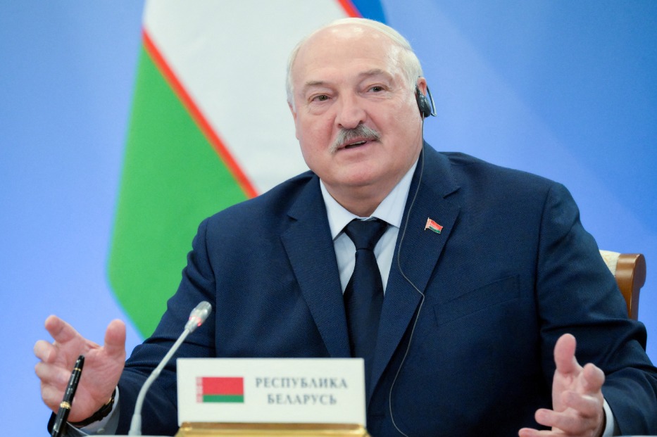 Lukashenko approves strategies of Belarus' participation in SCO, BRICS