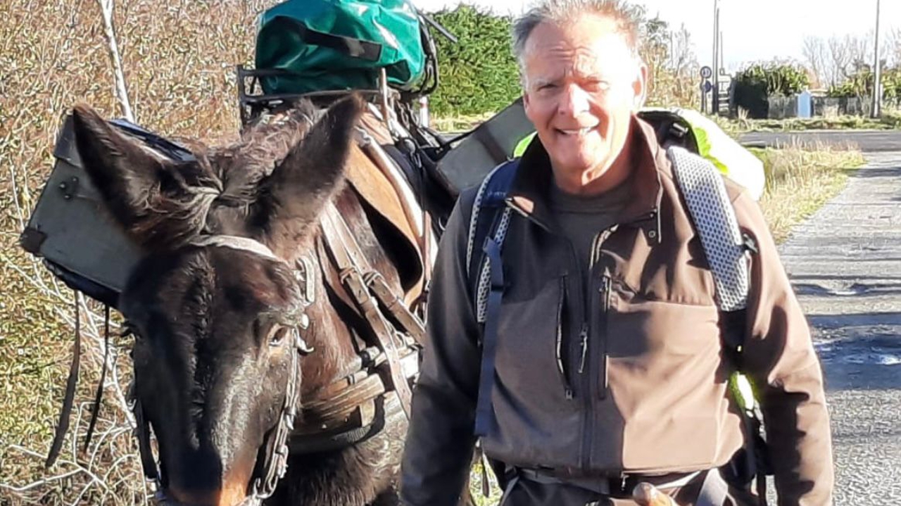 un tour d’Europe insolite pour Pierre Raveneau et son mulet Mario