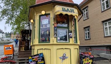 Raketten Bar & Pølse ,smallest bar in the world .Tromso, Norway.