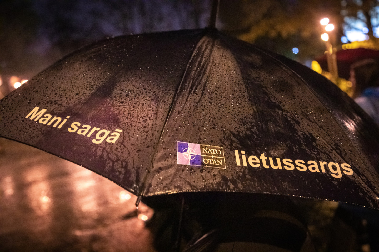 Nedēļas nogalē Latvijā palaikam līs