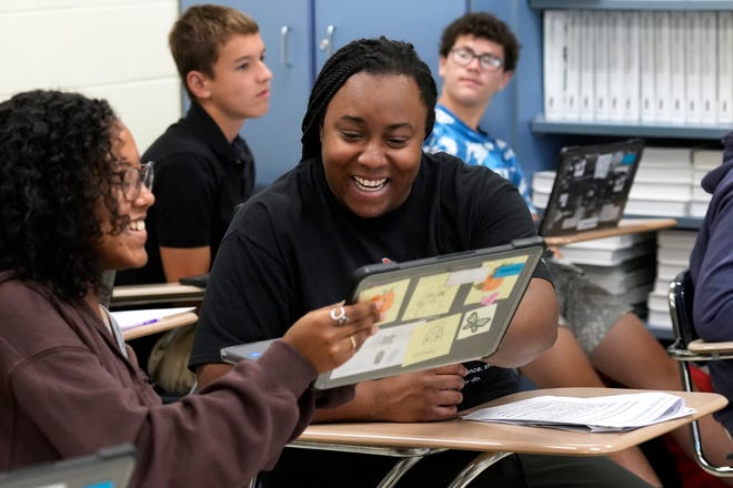 Joy McGee is a teacher at Kings High School and uses AI regularly in her classes.