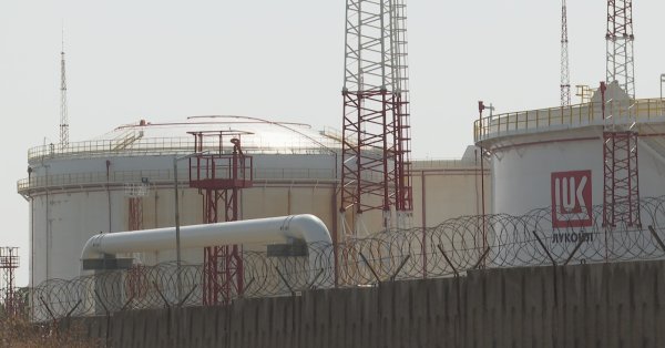 България няма средства да закупи "Лукойл Нефтохим"