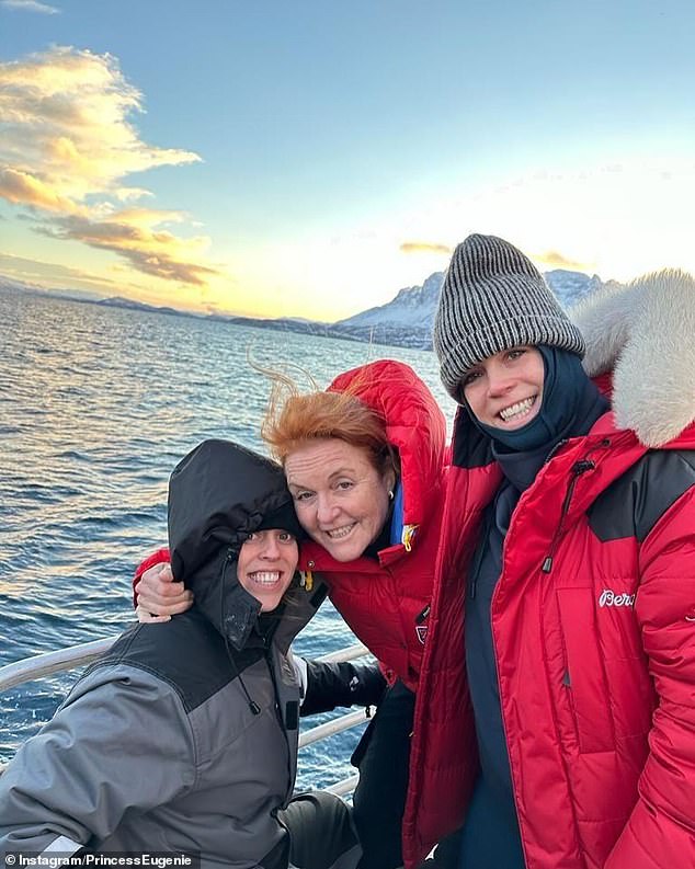 Another Mothers' Day post, this time of Fergie with Eugenie and Beatrice going for a sail