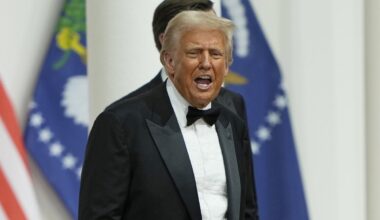 Išnagrinėjo pirmuosius Trumpo darbus: lūžis jau vyksta - DELFI