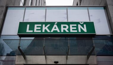 KDH a hnutie Slovensko kritizujú vládu,že nerieši opravu zmien v elektronických receptoch
