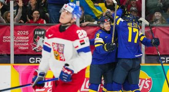 Česko - Švédsko 2:4. Krutá třetina na MS i lekce pro juniory před čtvrtfinále