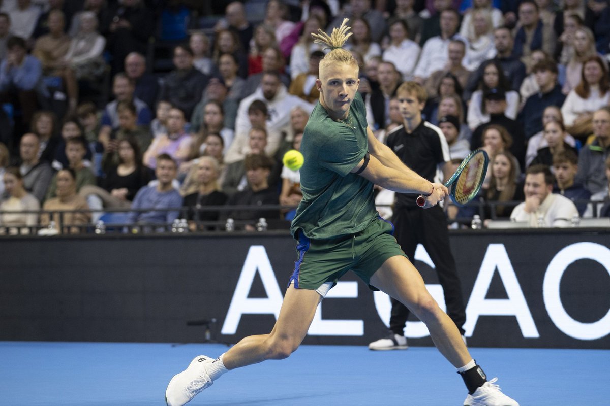 Eesti esireket Mark Lajal pidi poolfinaalis napi kaotuse vastu võtma